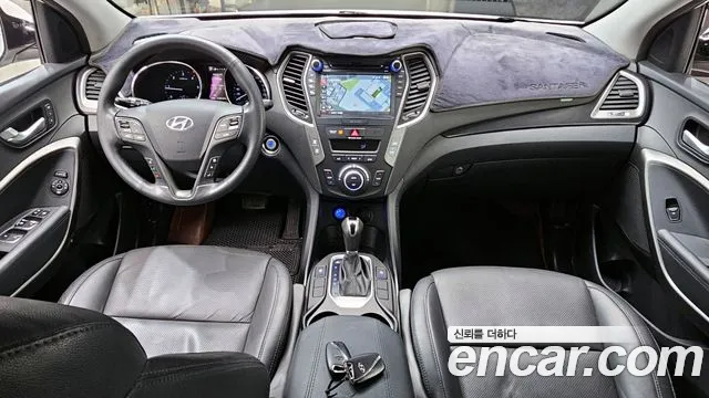 Hyundai Santafe 2015 thumb 4