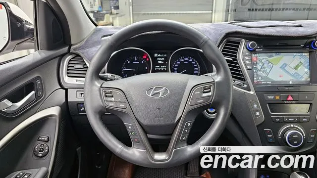 Hyundai Santafe 2015 thumb 3