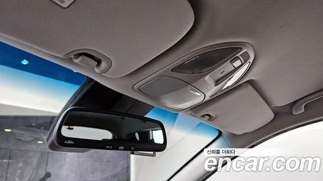 Hyundai Santafe 2015 thumb 12