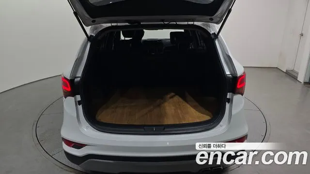 Hyundai Santafe 2015 thumb 8