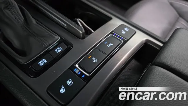 Hyundai Genesis 2016 thumb 9