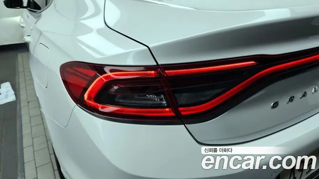 Hyundai Grandeur 2017 thumb 11