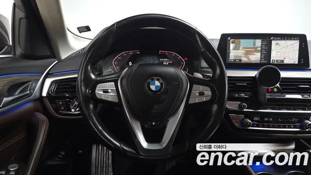 BMW 5 серии 2019 thumb 8