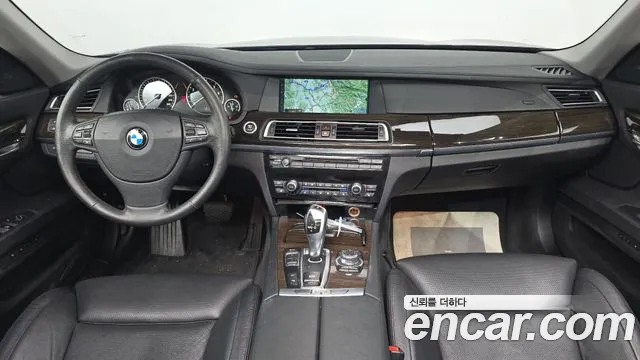 BMW 7 серии 2011 thumb 5