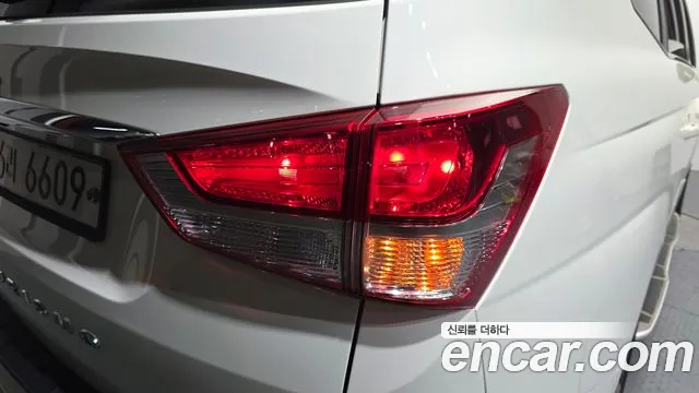 KGM Korando 2019 thumb 12