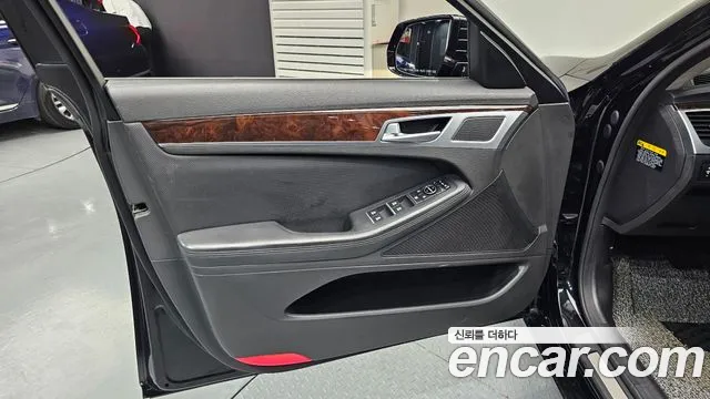Hyundai Genesis 2015 thumb 3
