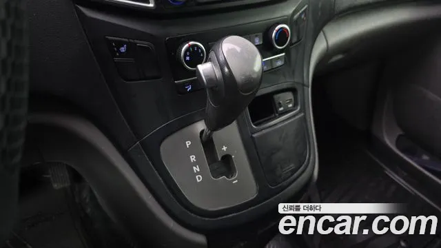 Hyundai Staria 2017 thumb 10