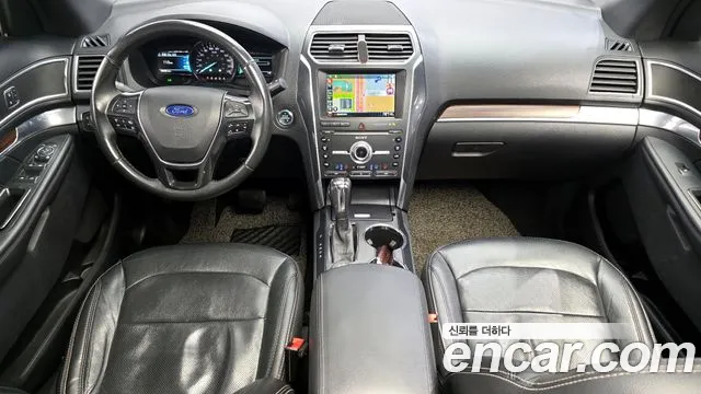 Ford Explorer 2019 thumb 11