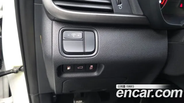 Kia K5 2017 thumb 7