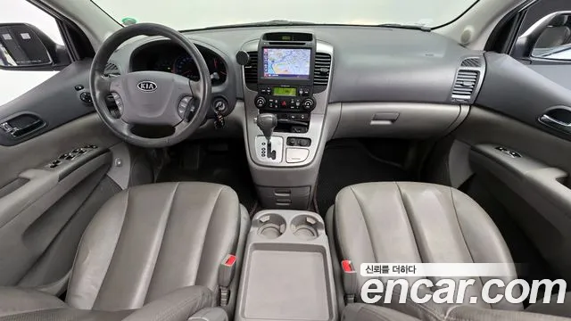 Kia Canival 2012 thumb 8