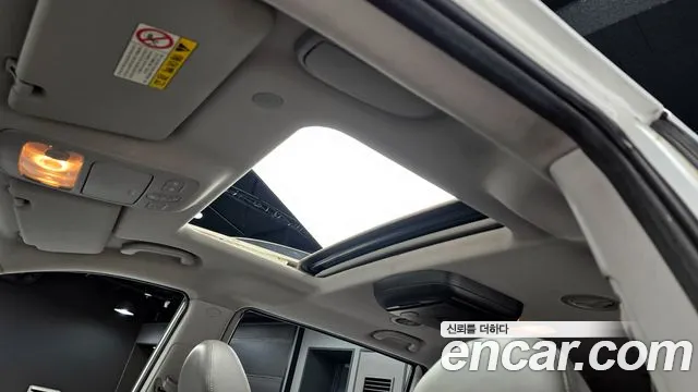 Kia Canival 2012 thumb 2