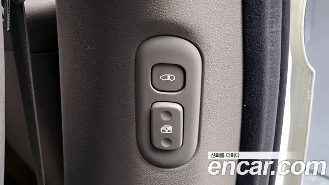 Kia Canival 2012 thumb 4