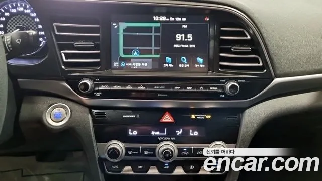 Hyundai Elantra 2018 thumb 6