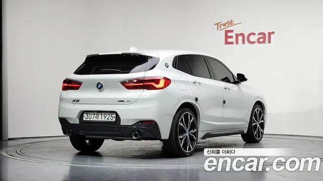 BMW X2 2020 thumb 3