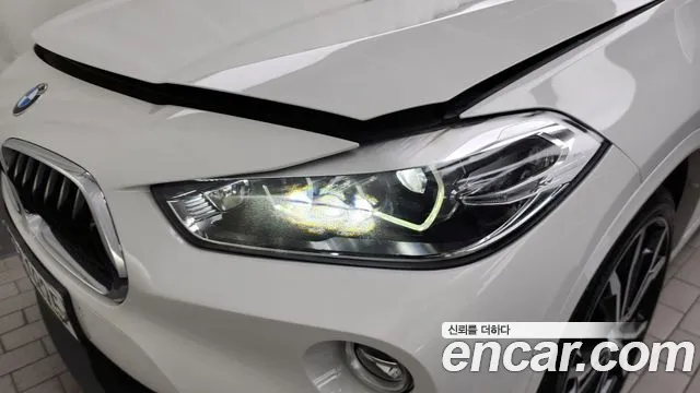 BMW X2 2020 thumb 4
