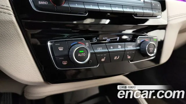 BMW X2 2020 thumb 2