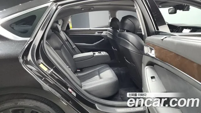 Genesis G80 2019 thumb 9
