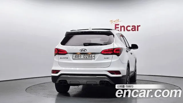 Hyundai Santafe 2016 thumb 6