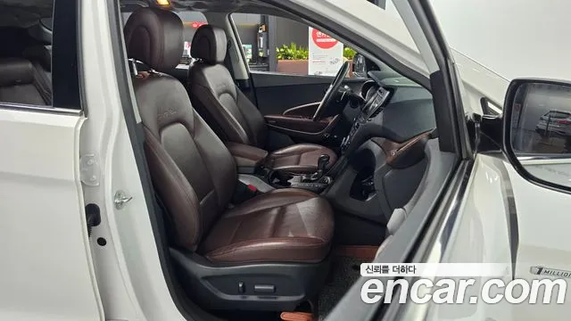 Hyundai Santafe 2016 thumb 11