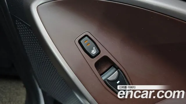 Hyundai Santafe 2016 thumb 3