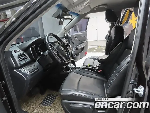 KGM TIBOLI 2018 thumb 9