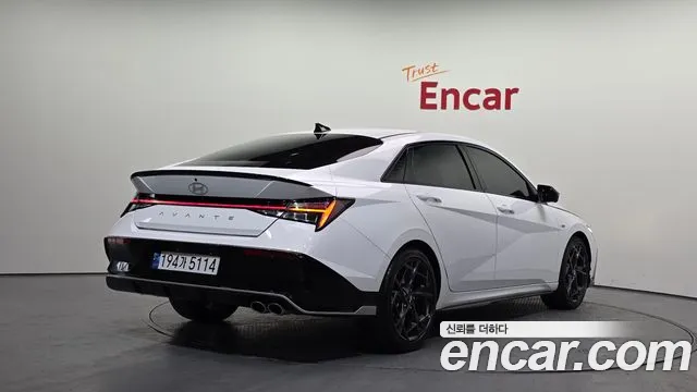 Hyundai Elantra 2023 thumb 6