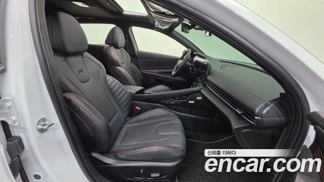 Hyundai Elantra 2023 thumb 9
