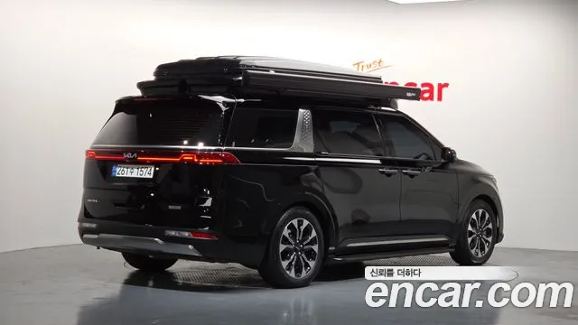 Kia Carnival 2023 thumb 8