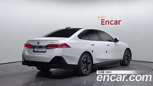BMW 5 серии 2025 thumb 7