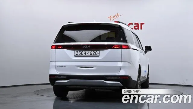 Kia Carnival 2022 thumb 12