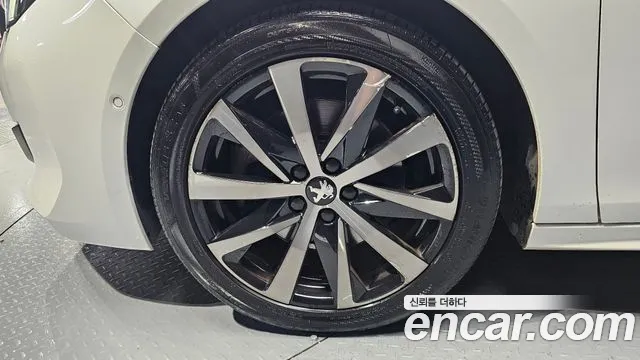 Peugeot 508 2019 thumb 9