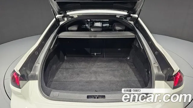 Peugeot 508 2019 thumb 10