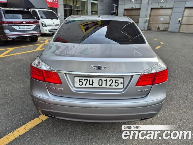 Hyundai Genesis 2011 thumb 11