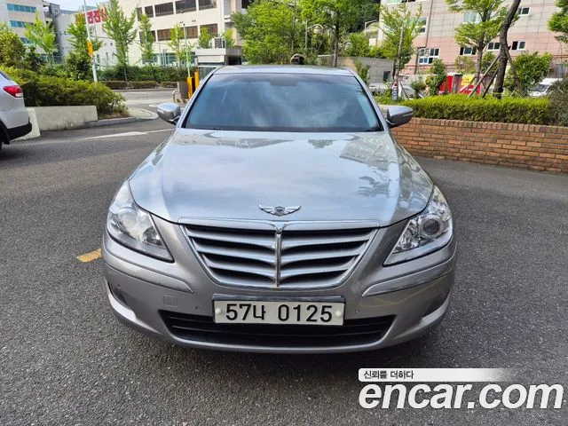 Hyundai Genesis 2011 thumb 3