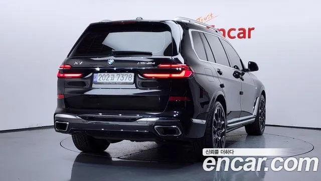 BMW X7 2024 thumb 8