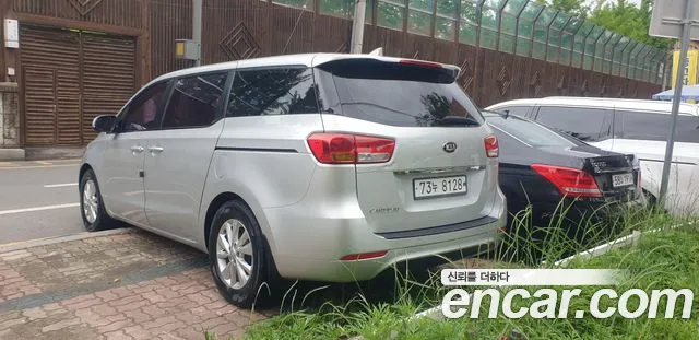 Kia Carnival 2015 thumb 7