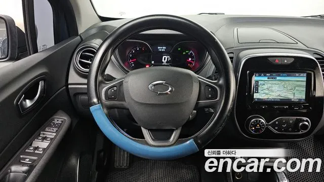 Renault QM3 2018 thumb 10
