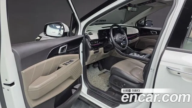 Kia Carnival 2024 thumb 2
