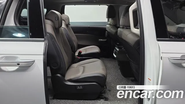 Kia Carnival 2024 thumb 12