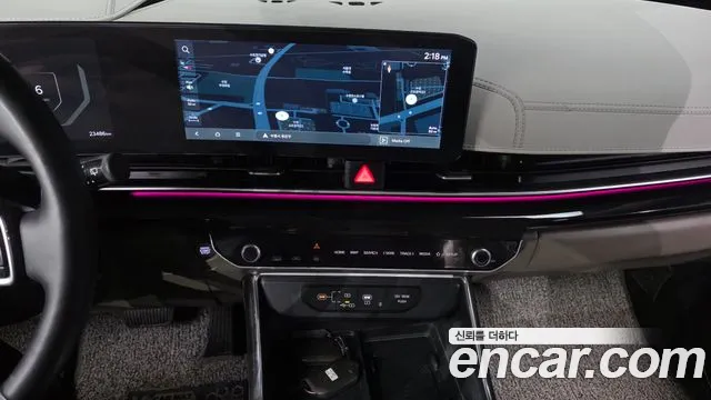 Kia Carnival 2024 thumb 4