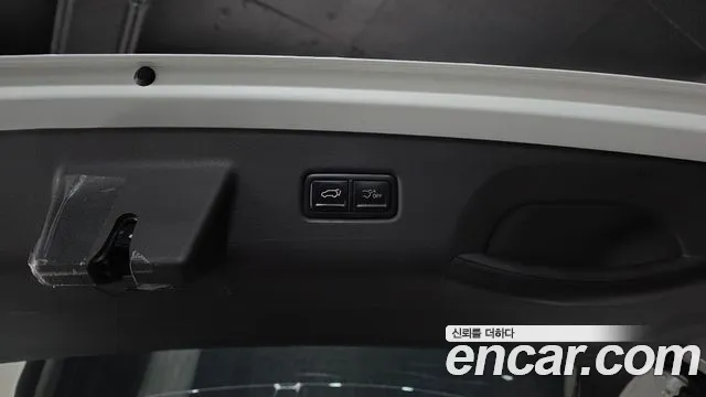 Kia Carnival 2024 thumb 9