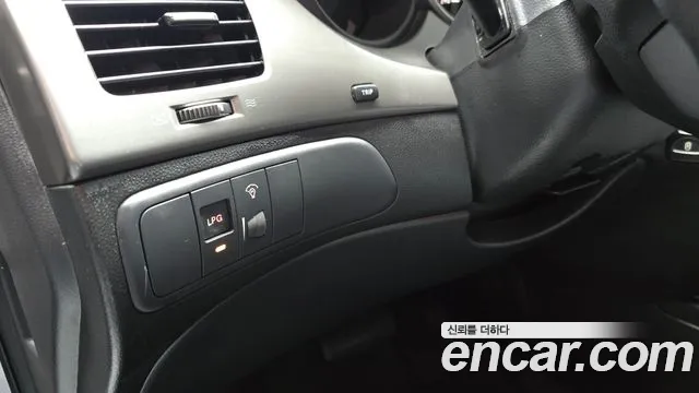 Kia Lotze 2009 thumb 7