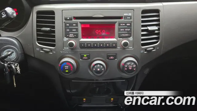 Kia Lotze 2009 thumb 10