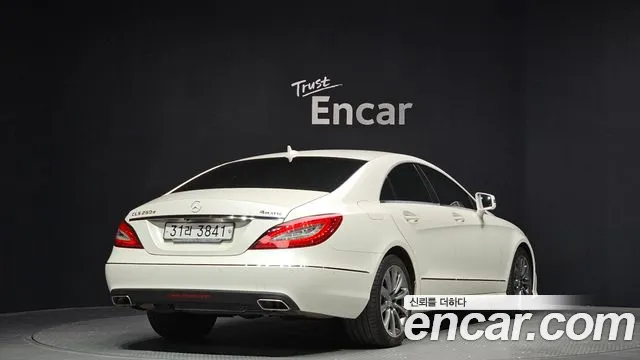 Mercedes-Benz CLS 2015 thumb 6