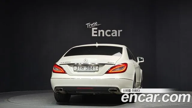 Mercedes-Benz CLS 2015 thumb 10