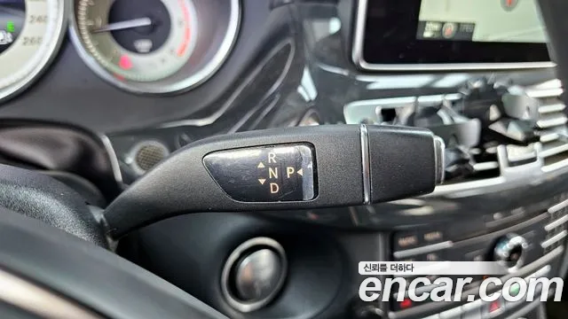 Mercedes-Benz CLS 2015 thumb 9