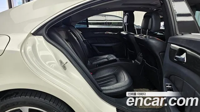 Mercedes-Benz CLS 2015 thumb 3