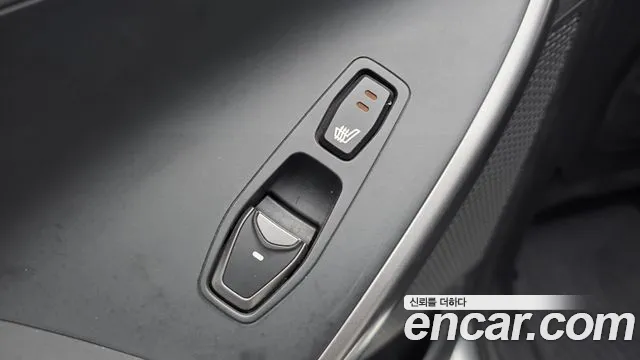 Hyundai DM 2012 thumb 3