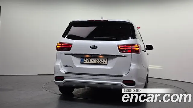 Kia Carnival 2020 thumb 12