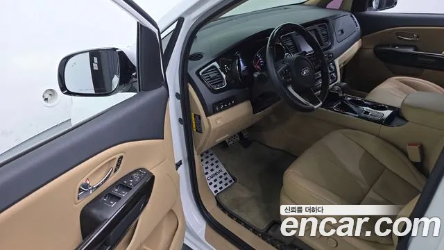 Kia Carnival 2020 thumb 9